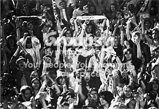 Pop 73 crowd large, Slade in Pop German mag Nov 1973